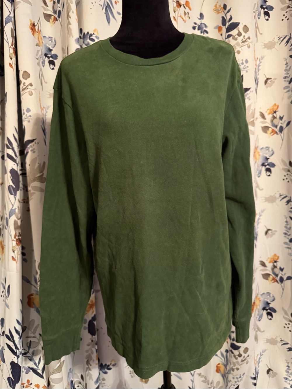 Men’s Long Sleeve Old Navy Size Medium Shirt B4